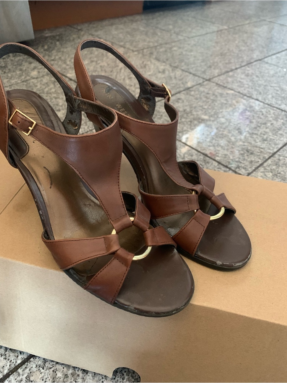 Nine West Brown Leather Slingback Sandals with Gold Ring